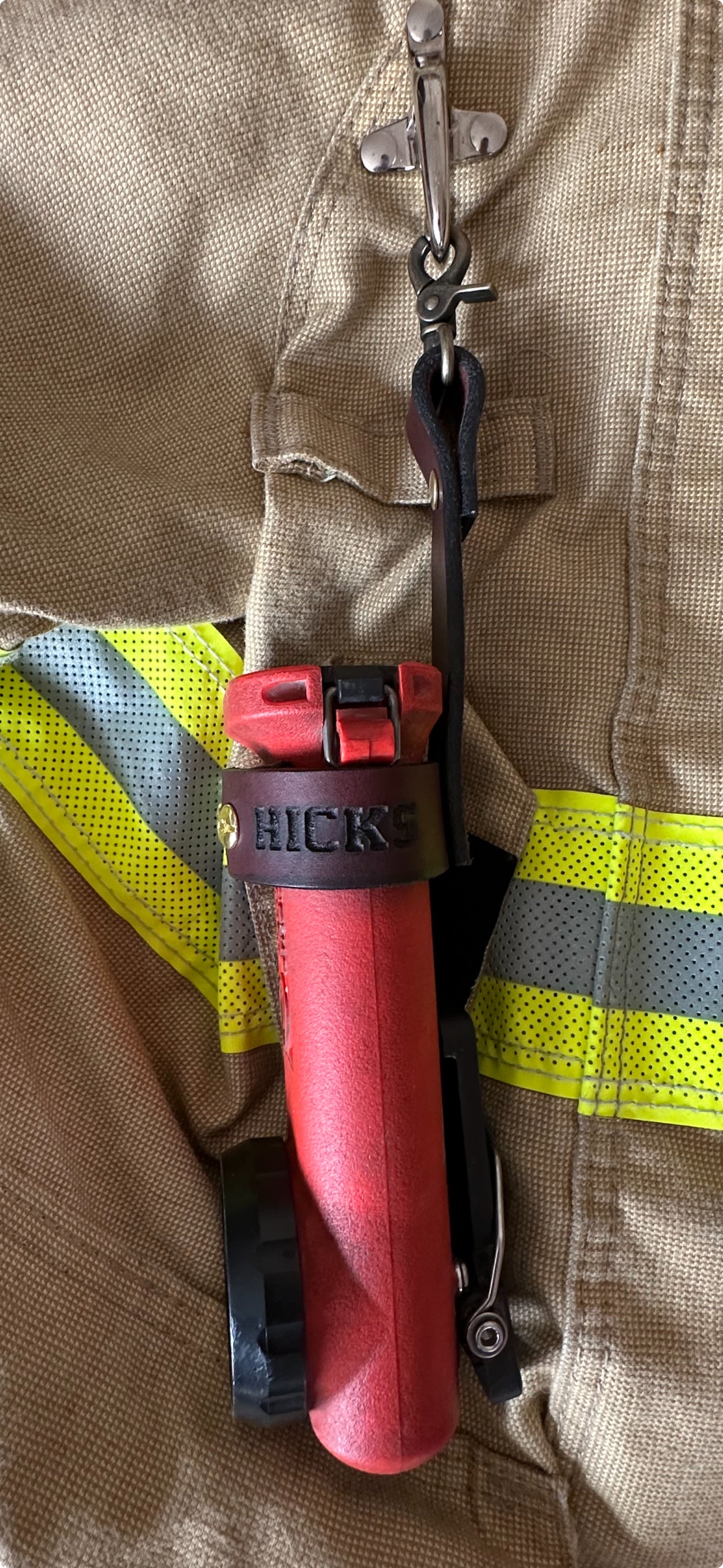 Leather Inverted Flashlight Strap