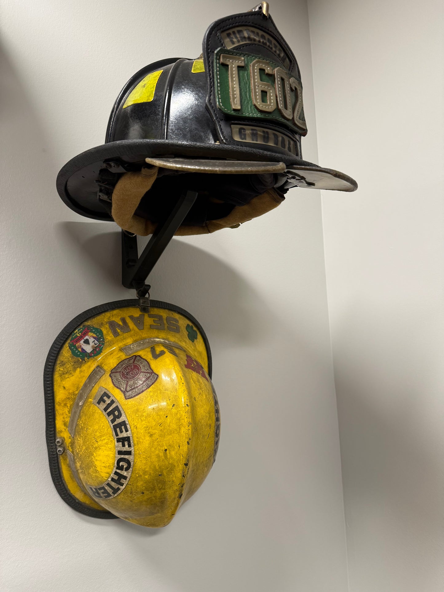 Fire Helmet Wall Mount Display
